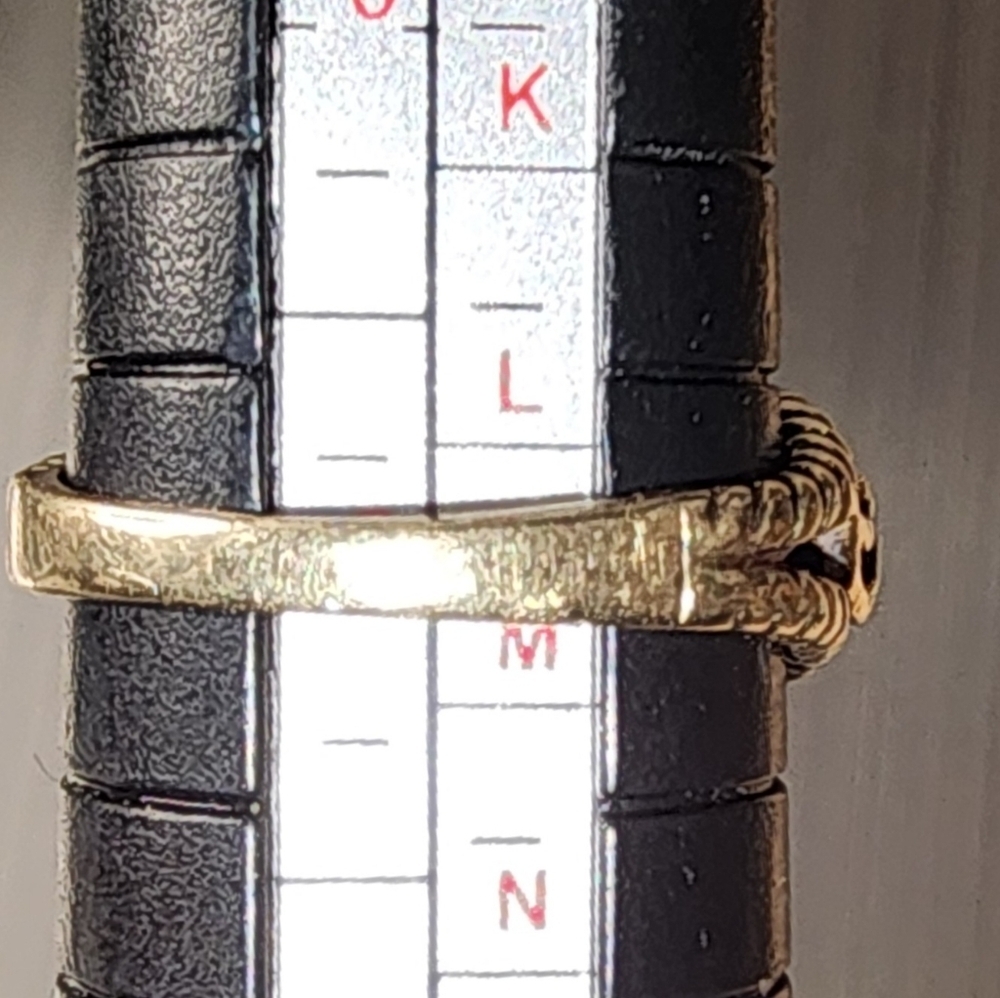 TOSKAL 1OK GOLD & JADE SIZE 6 RING - Picture 4 of 9